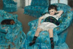 Pascale-B-Y-Mary-Cast-Petite-fille-au-fauteuil-bleu