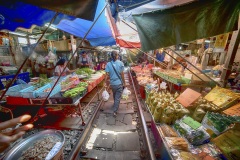 Hervé-D-Thailande Railway Market